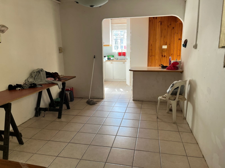5 Bedroom Property for Sale in Grassy Park Western Cape